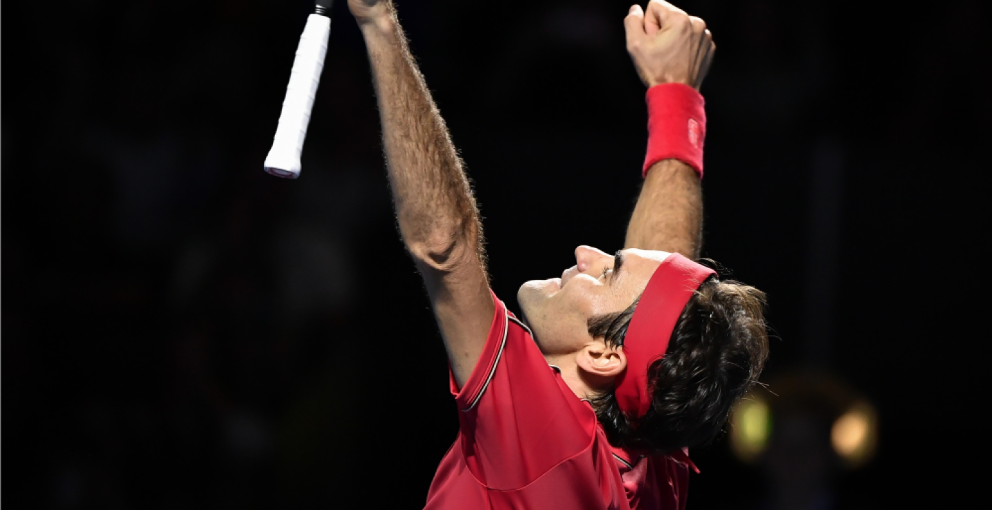 346919_BLU Radio. Federer, campeón del torneo de Basilea // Foto: AFP