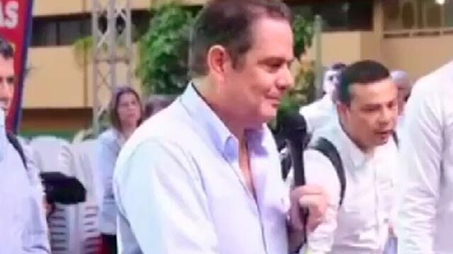 Vargas Lleras propone unificar los periodos de presidencia con los de alcaldías y gobernaciones Vargas Lleras propone unificar los periodos de presidencia con los de alcaldías y gobernaciones