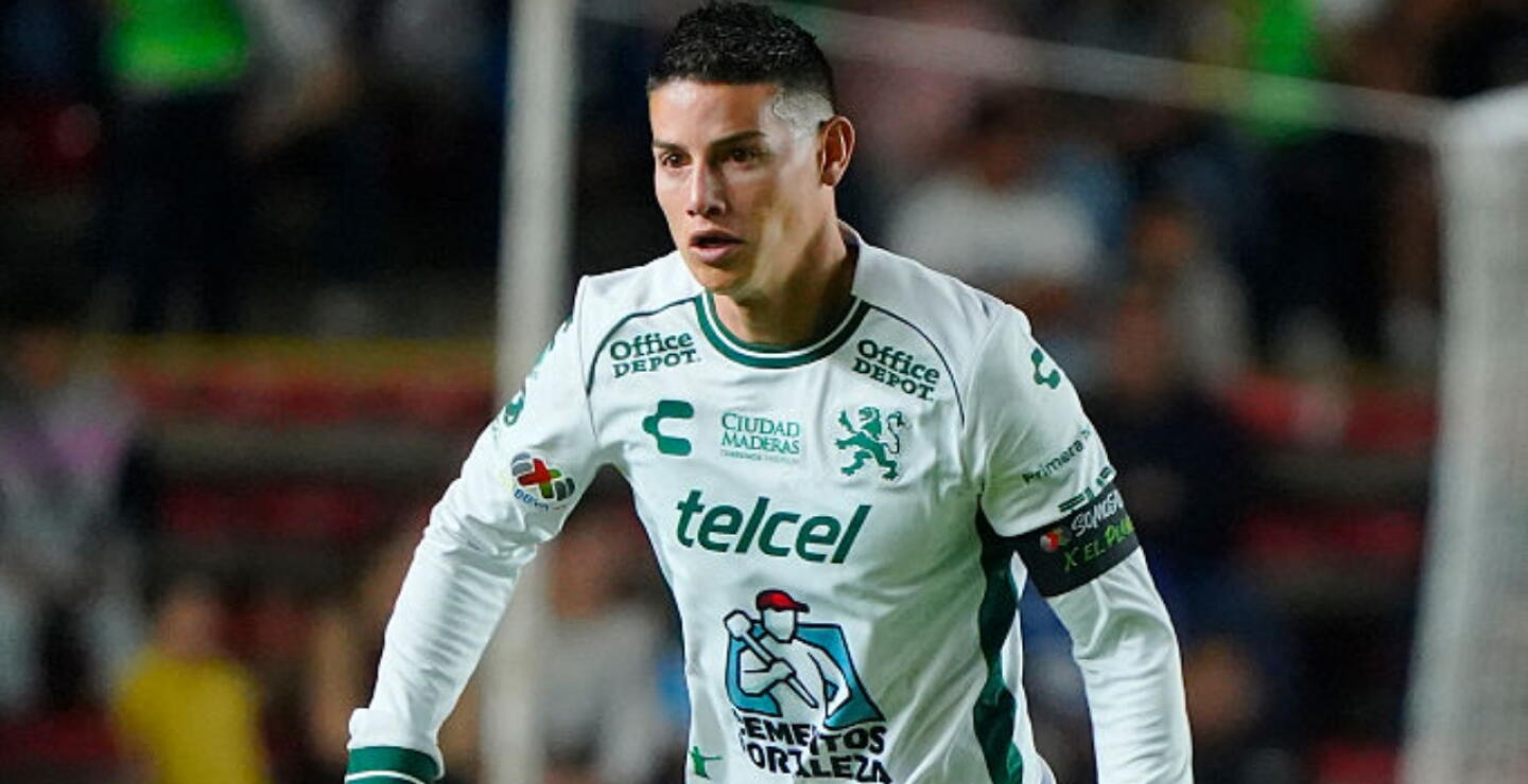 James Rodríguez en juego con León frente a Querétaro por la Liga MX. 