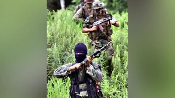 25194_126862-paramilitares_afp_1.jpg 25194_126862-paramilitares_afp_1.jpg