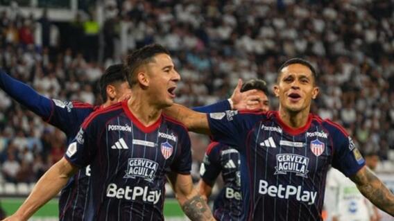 Junior de Barranquilla y un festejo de gol contra Once Caldas por la ida de los cuartos de final de la Liga BetPlay I-2026.