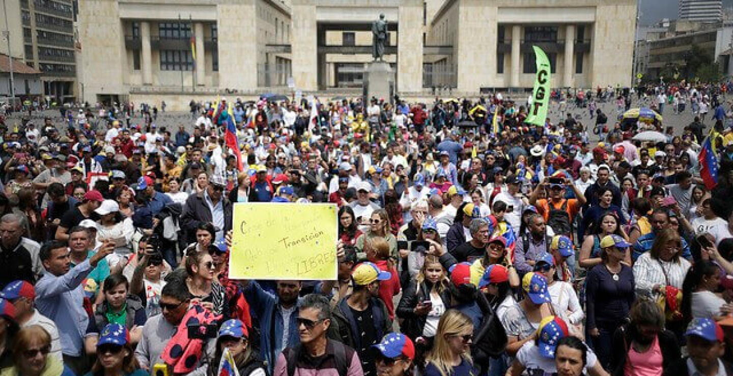 venezolanosbogota.jpg