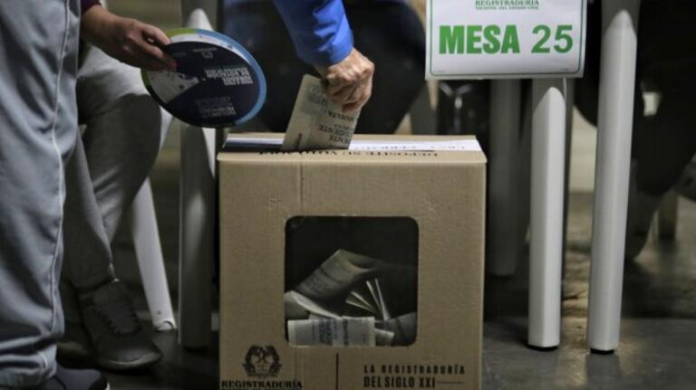 ¿Cuántos votos necesita un candidato para ganar en primera vuelta ...