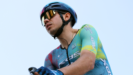 Sergio Higuita, ciclista colombiano del XDS Astana Team, en medio del Tour de Francia 2025 Sergio Higuita, ciclista colombiano del XDS Astana Team, en medio del Tour de Francia 2025