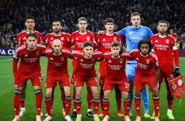 Richard Ríos en la formación titular del Benfica frente al Ajax por la Champions League. 
