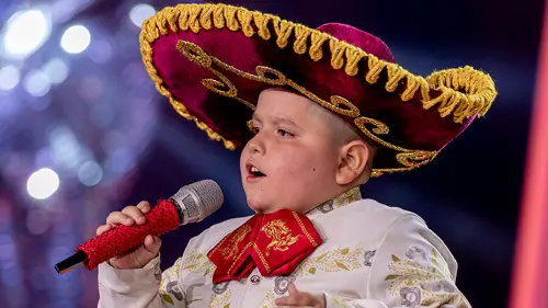  Kevin Ortiz en La Voz Kids 2024.