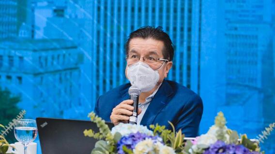 El anuncio lo hizo el ministro de salud, Fernando Ruiz, desde Medellín. El anuncio lo hizo el ministro de salud, Fernando Ruiz, desde Medellín.
