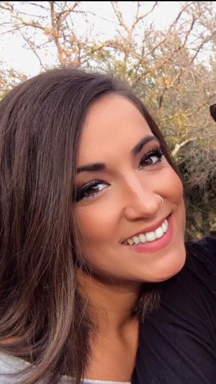 Renunció a ser profesora para abrir cuenta en OnlyFans: “Soy millonaria”