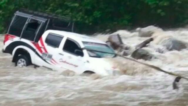 Nuevo desbordamiento de quebrada en Mocoa arrastra una camioneta
