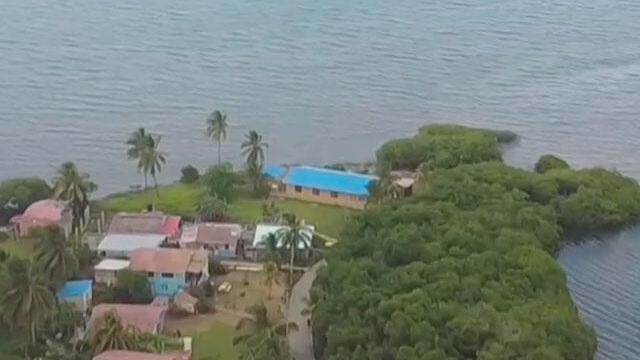 La onda verde se toma a la isla de Santa Catalina La onda verde se toma a la isla de Santa Catalina