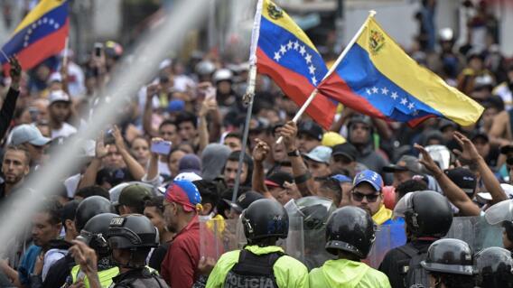 Colombia pide a Venezuela "rechazar la violencia" y "preservar la paz" tras elecciones Colombia pide a Venezuela "rechazar la violencia" y "preservar la paz" tras elecciones