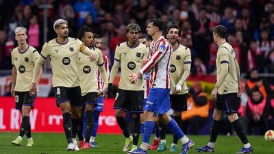 Barcelona espera recuperar el liderato de la Liga de España frente al Girona. 