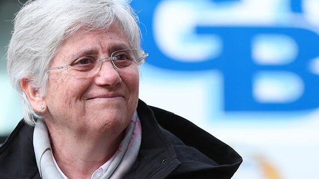 Clara Ponsatí se entrega para enfrentar cargos por fallida declaración de independencia en Cataluña