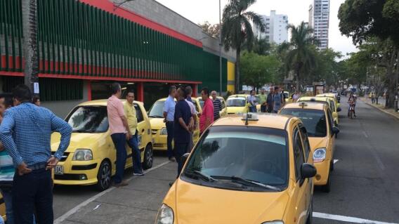 FOTO TAXISTAS ESTADIO.jpg FOTO TAXISTAS ESTADIO.jpg