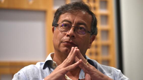 Gustavo Petro tiene 5 hijos, algunos de ellos están en el exterior. Gustavo Petro tiene 5 hijos, algunos de ellos están en el exterior.