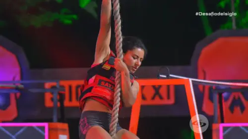 Cuatro mujeres de Omega se enfrentan a Muerte por su cupo en la competencia.