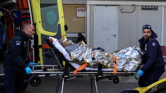 Naufragio en Grecia: gran despliegue para rescatar a 13 personas Naufragio en Grecia: gran despliegue para rescatar a 13 personas