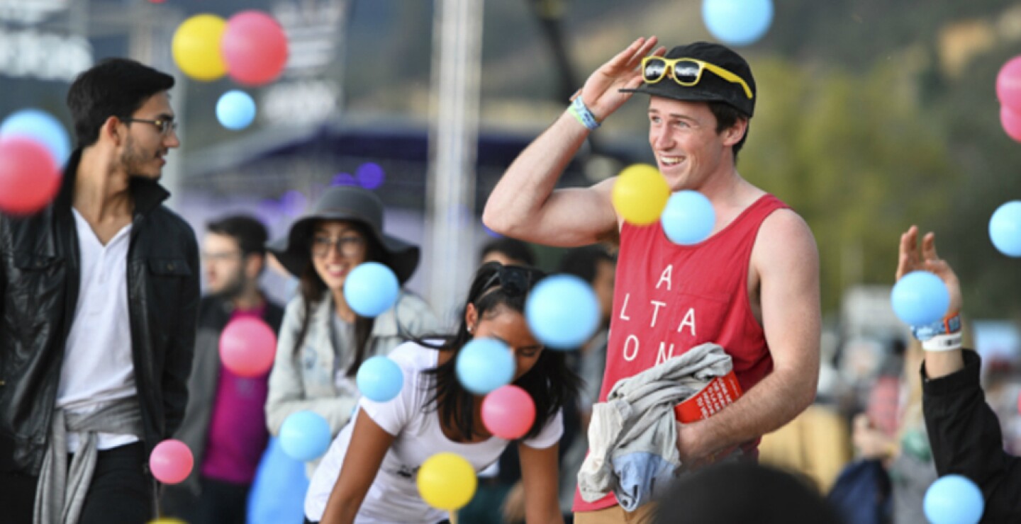 596277_stp_0000s_0018_estereo_picnic_8.jpg