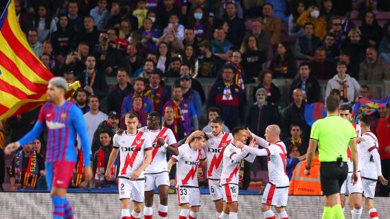 Fútbol Club Barcelona contra Rayo Vallecano, en la Liga de España Fútbol Club Barcelona contra Rayo Vallecano, en la Liga de España