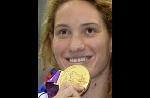 Camille Muffat. La nadadora ganó la medalla de oro de los 400 metros estilo libre en los Juegos Olímpicos de Londres, con récord olímpico. 