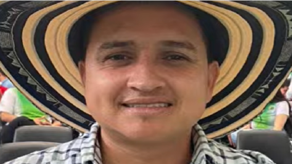 Alcalde Carlos Molina. Alcalde Carlos Molina.