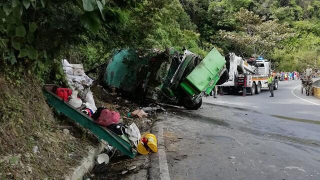 “Me dijo que no tenía frenos”: dramático relato de mujer que sobrevivió a choque que dejó 8 muertos
