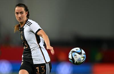 Sara Däbritz es una de los pilares en el mediocampo de Alemania. Sara Däbritz es una de los pilares en el mediocampo de Alemania.