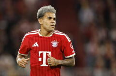Luis Díaz en un partido de la Bundesliga con Bayern Múnich. 