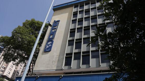 Solo si su sueldo es superior al millón de pesos, al suscrito con el Icetex se le deducirá entre el 11% y el 20% de lo que devengue, dependiendo del monto de la deuda. Solo si su sueldo es superior al millón de pesos, al suscrito con el Icetex se le deducirá entre el 11% y el 20% de lo que devengue, dependiendo del monto de la deuda.
