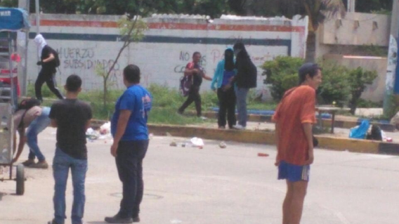 140624_Serían unos doce encapuchados los que protagonizaron el ataque. Foto: Dairo Moreno