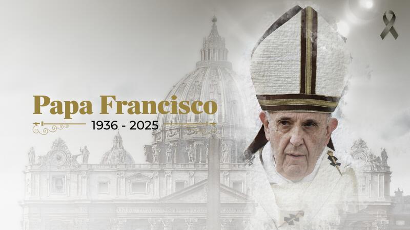 Imagen del papa Francisco con fondo del Vaticano anunciando su muerte.
