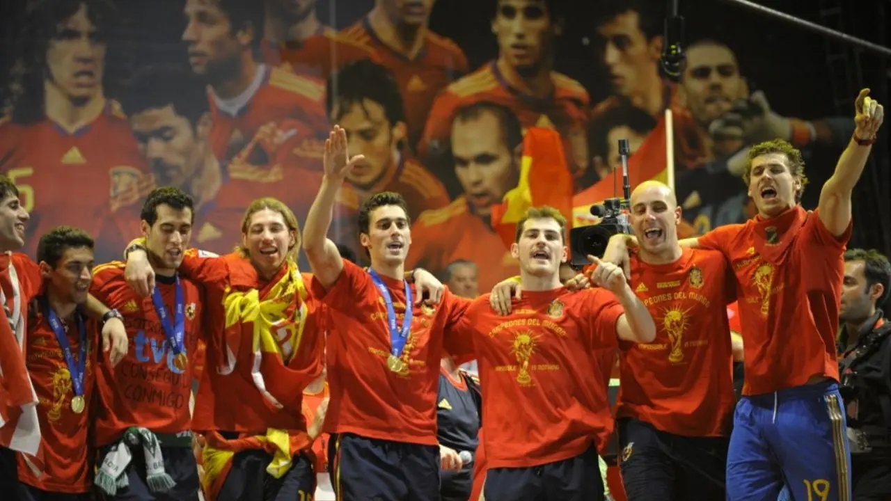 Pedro Rodríguez announced his retirement from professional football at age 39