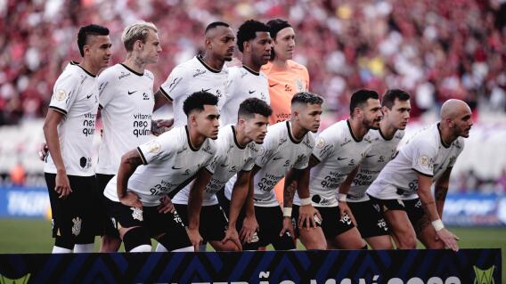 Así formó Corinthians frente a Flamengo. Así formó Corinthians frente a Flamengo.