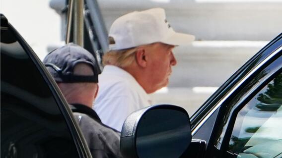 364877_Donald Trump // Foto: AFP