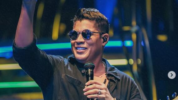 Rafa Pérez es un cantante y compositor colombiano de vallenato, nacido en el Cesar Rafa Pérez es un cantante y compositor colombiano de vallenato, nacido en el Cesar