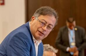 Gustavo Petro posesiona a seis nuevos embajadores Gustavo Petro posesiona a seis nuevos embajadores