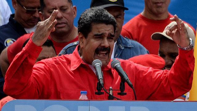Maduro niega rebelión militar y habla de ataque terrorista financiado desde Bogotá y Miami