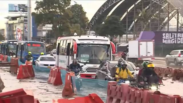 Así están las vías de Bogotá tras las fuertes lluvias: siga EN VIVO el reporte de este 24 de octubre Así están las vías de Bogotá tras las fuertes lluvias: siga EN VIVO el reporte de este 24 de octubre