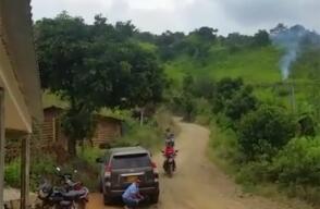 304880_BLU Radio. combates entre disidencias y ejército./ Foto Tomado de video.jpg