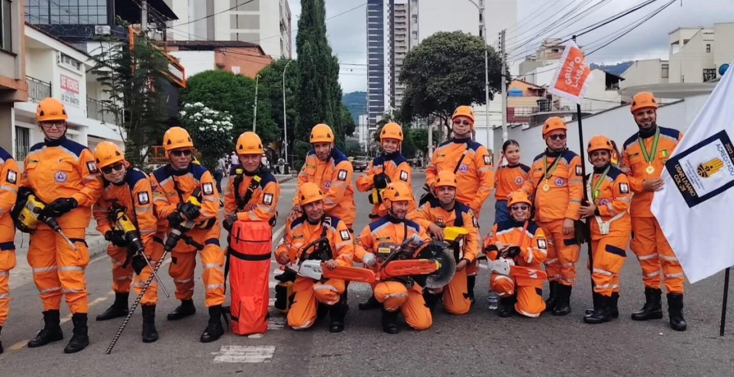 Grupo USAR de la Defensa Civil de Santander.jpg