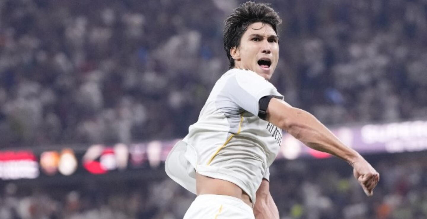 Gonzalo García y un festejo de gol con Real Madrid en la final de la Supercopa de España.