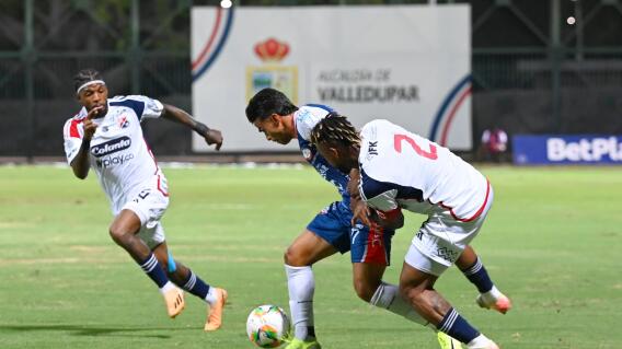 Acción entre Alianza FC y Medellín. Acción entre Alianza FC y Medellín.