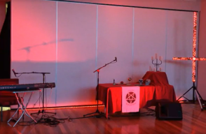 video de ritual satánico se cuela en noticiero de Australia