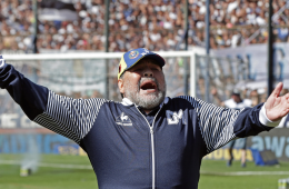 Diego Armando Maradona, uno de los mejores futbolistas en la historia