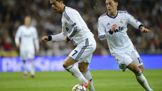 291788_mesutozilcristianoronaldo191118afpe.jpg 291788_mesutozilcristianoronaldo191118afpe.jpg