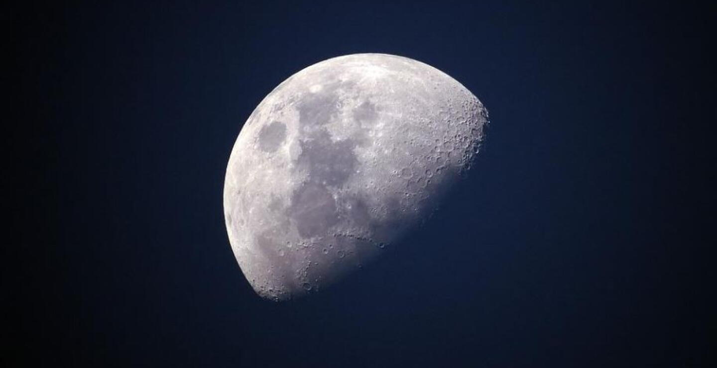 luna.JPG