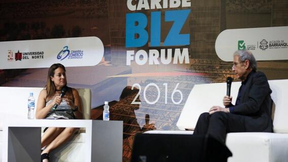 268260_Ben-Ami estuvo con Tatyana Orozco en el Caribe Biz Forum. Foto: @caribebizforum