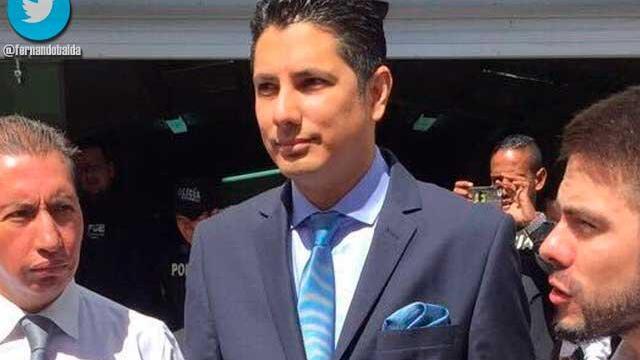 Tres policías ecuatorianos fueron detenidos por secuestro de político opositor a Correa en Colombia Tres policías ecuatorianos fueron detenidos por secuestro de político opositor a Correa en Colombia