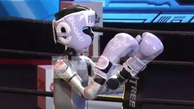 China estrena primer campeonato de boxeo entre robots humanoides con control humano China estrena primer campeonato de boxeo entre robots humanoides con control humano