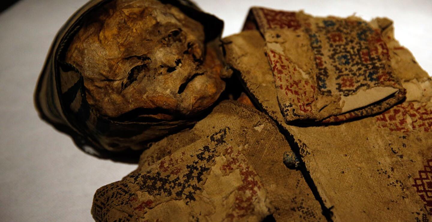 El Museo Nacional de Beirut abrió el sótano para exhibir vestigios excepcionales por primera vez en décadas, como la mayor colección de sarcófagos antropoides (de rostro humano) del mundo, estelas fenicias y momias de cristianos de la Edad Media.<